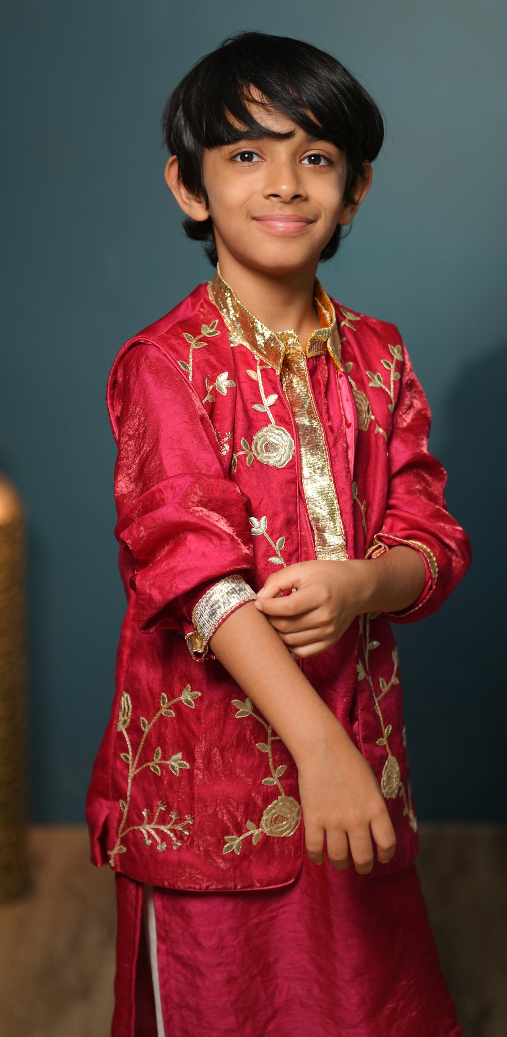 Gulnaar Kurta-Koti Set