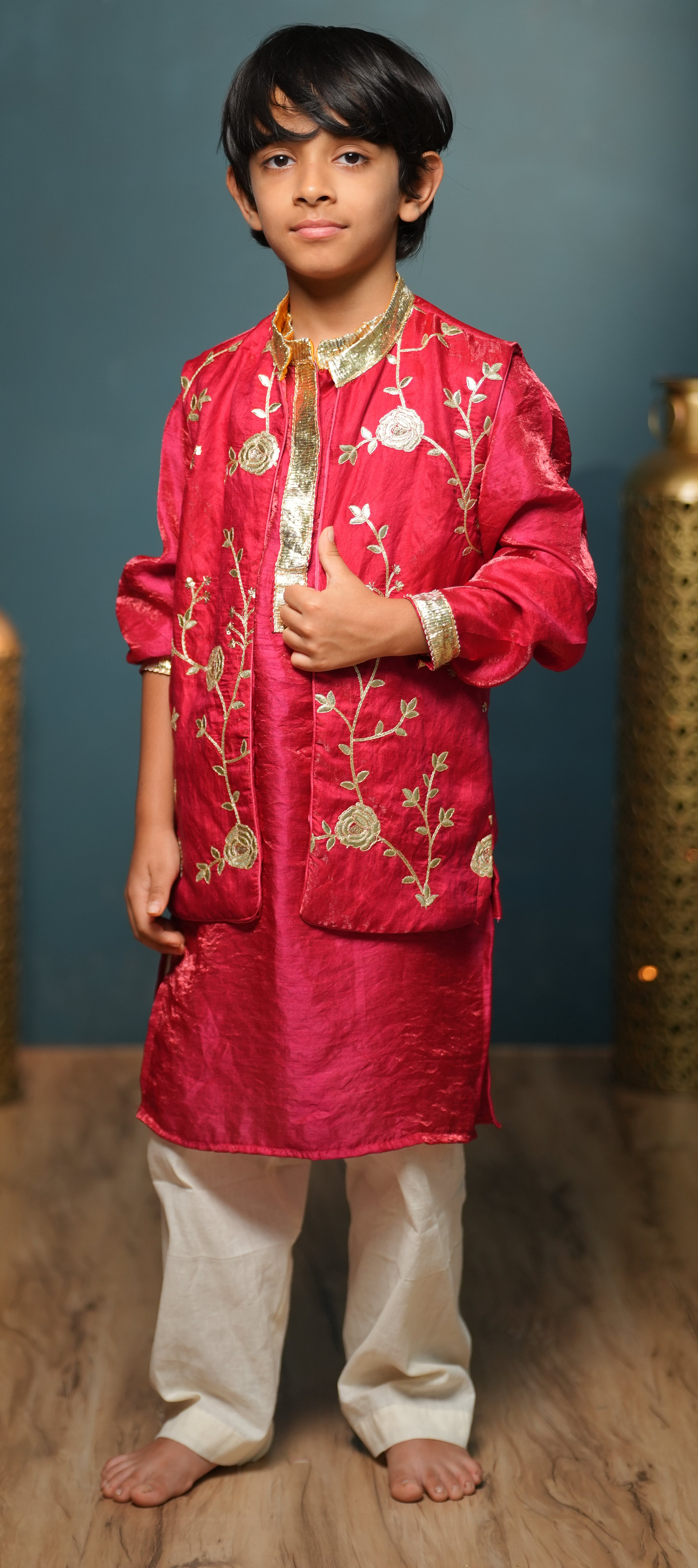 Gulnaar Kurta-Koti Set