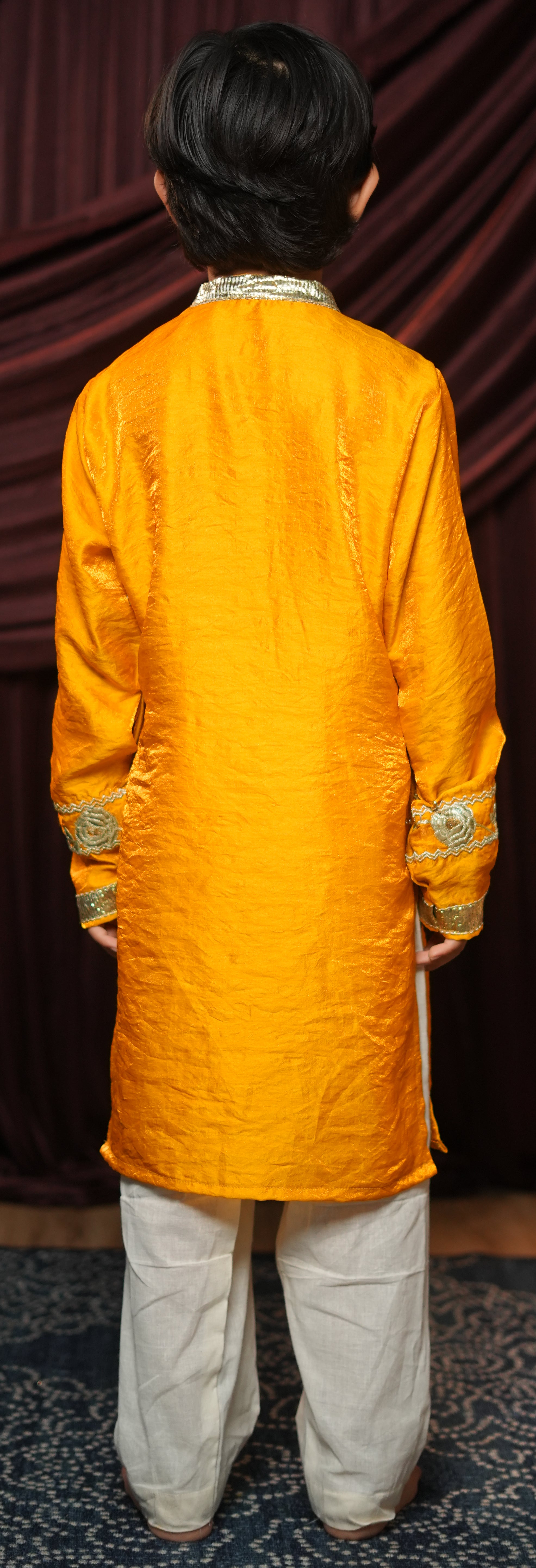Suvarna Kurta Set